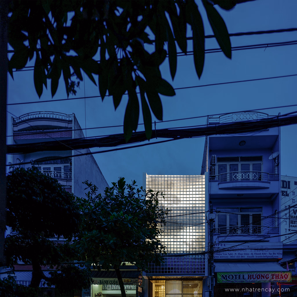 BKH — image 3