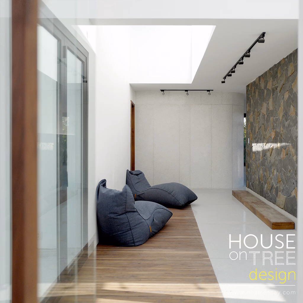 DTH — image 3