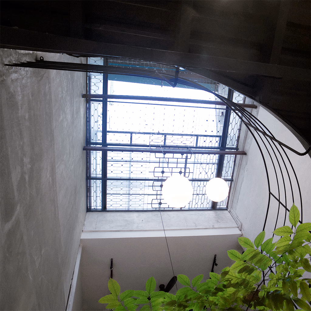 Saigon boutique — image 7