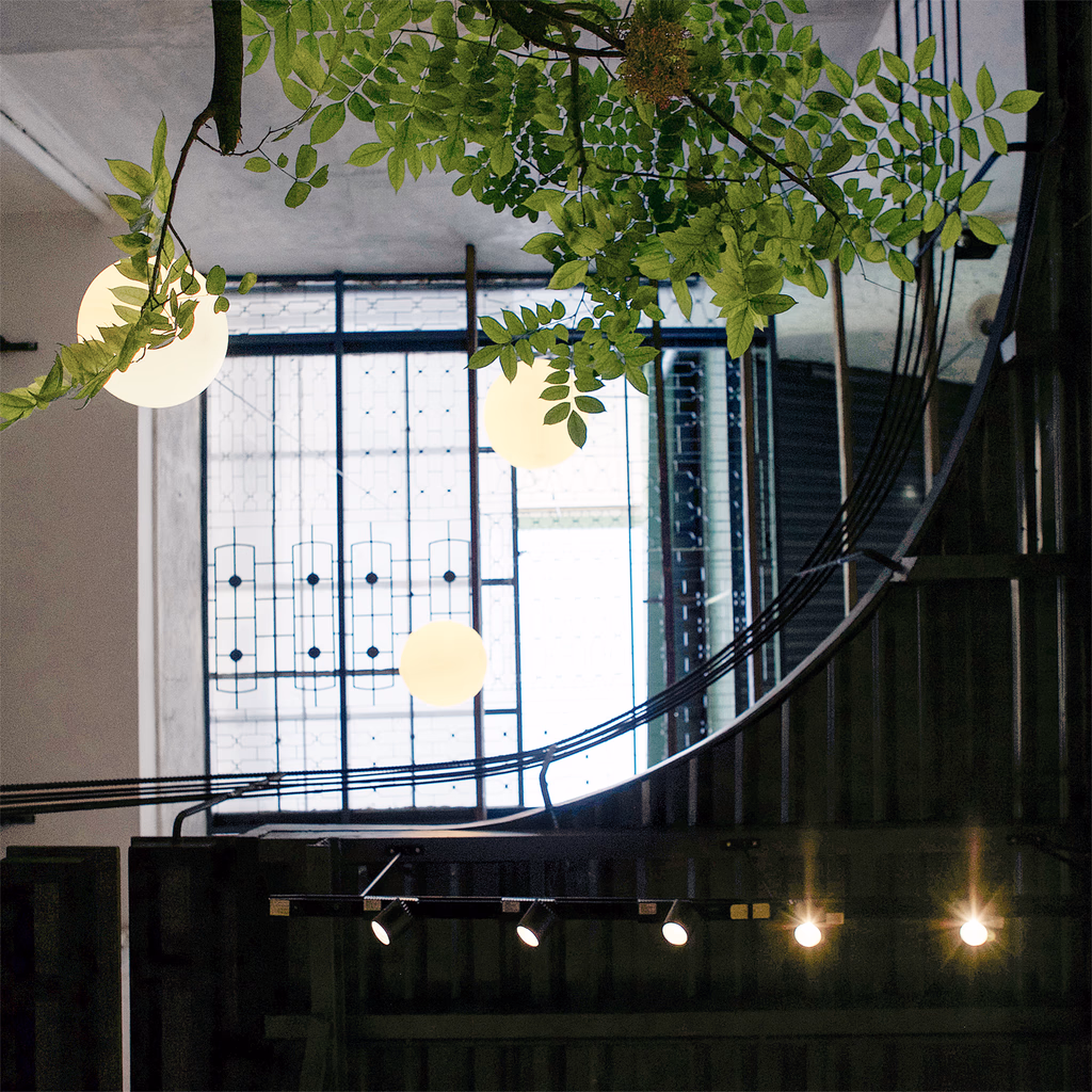 Saigon boutique — image 15