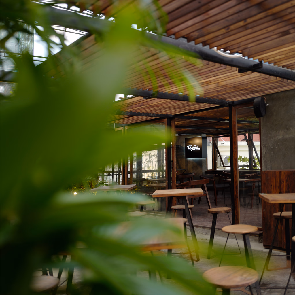 Secret Garden cafe & pub — image 6
