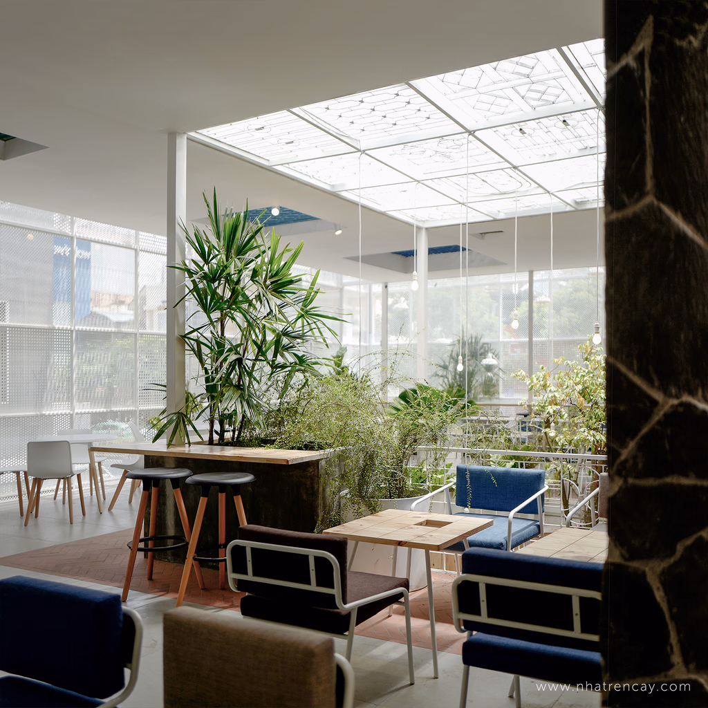 Urban Station — image 3