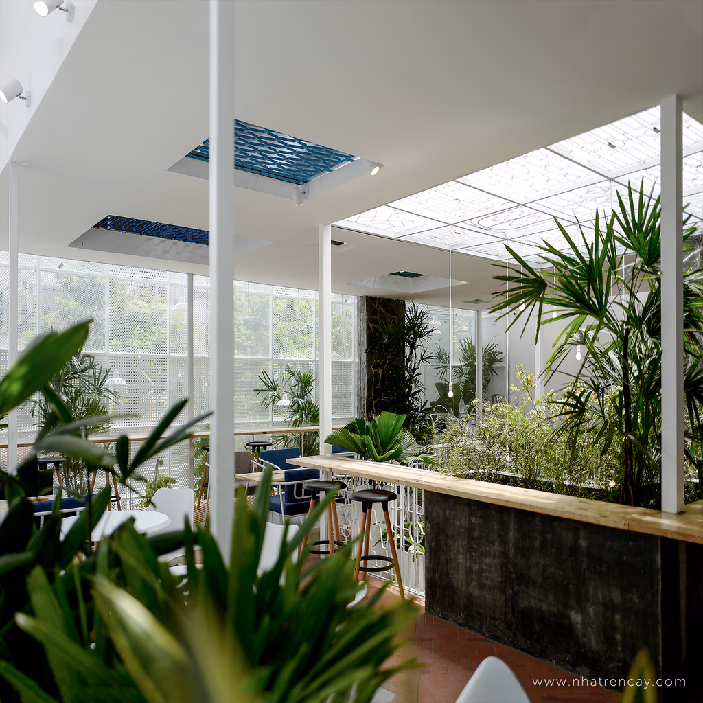 Urban Station — image 4